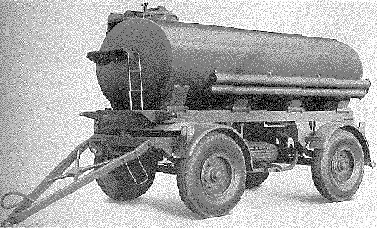 Bawn, 1,500 Gallon, water distributor from front
