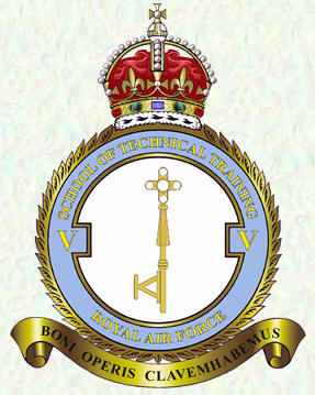 Badge - No 5 School of Technical Training