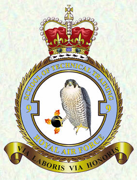 Badge - No 9 School of Technical Training