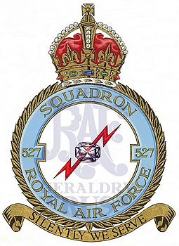No 527 Squadron badge