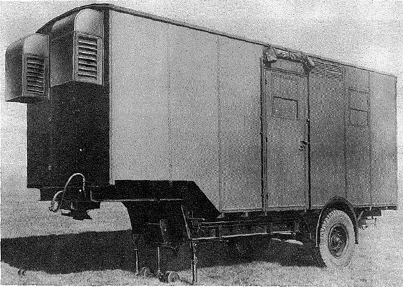Tasker semi-trailer, 8 ton, 2-wheel, drop frame, equipped with Link Trainer