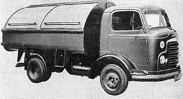 Karrier, 2 ton 4x2, Bantam Mk 3, equipped with refuse collecting body - from front