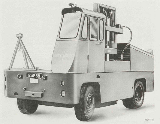 Truck, Lift, Fork , Self-Side Loading, Lancer, 4x2 from front left