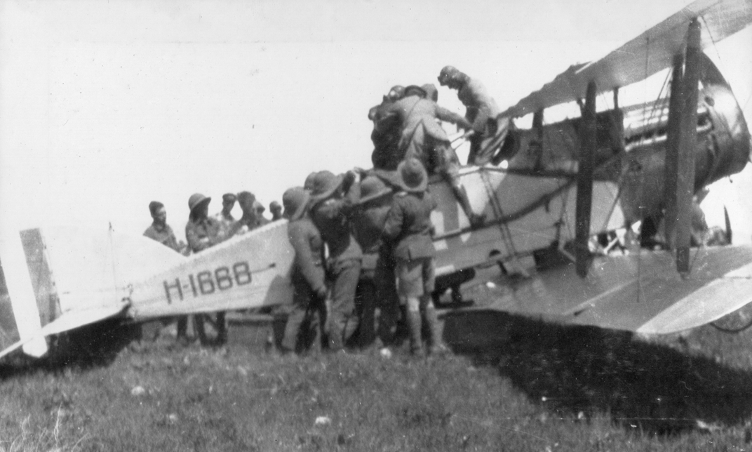 Bristol F2B, H1668 served with No 6 Squadron from November 1921 to January 1924