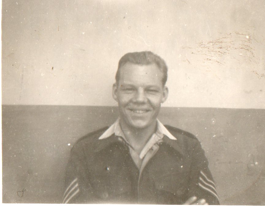 photo of unidentified airman